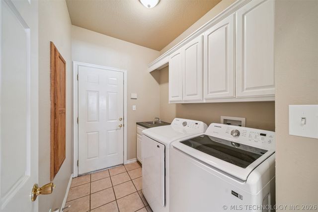 10613 Burton Lane, Skiatook, OK 74070