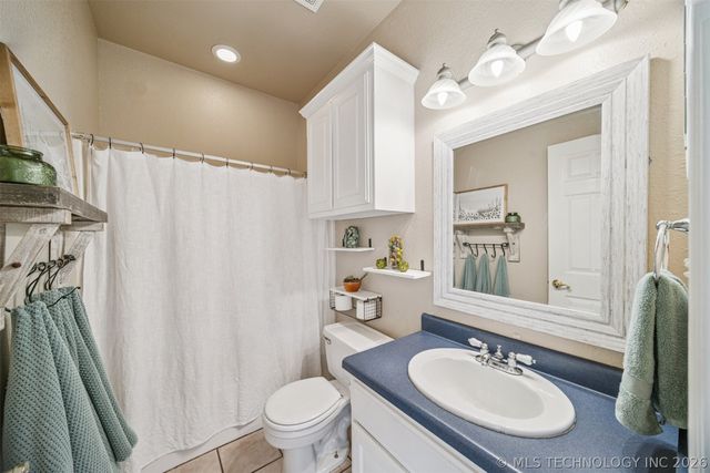 10613 Burton Lane, Skiatook, OK 74070