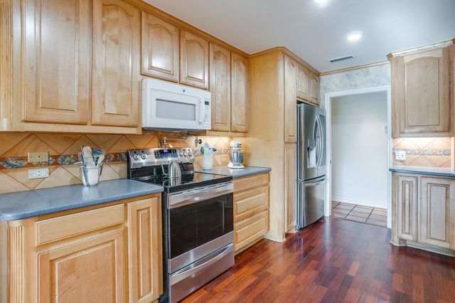 4650 Flat Rock Court, Fort Worth, TX 76132