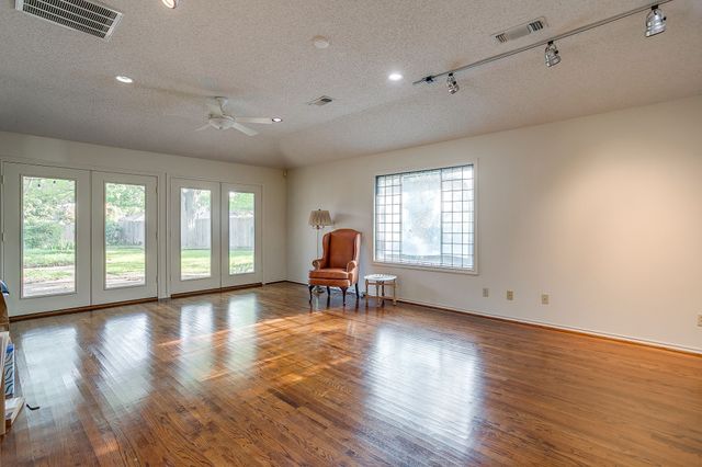 4650 Flat Rock Court, Fort Worth, TX 76132