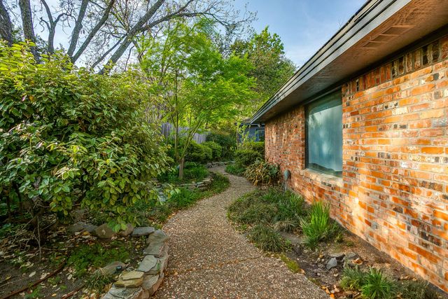 4650 Flat Rock Court, Fort Worth, TX 76132