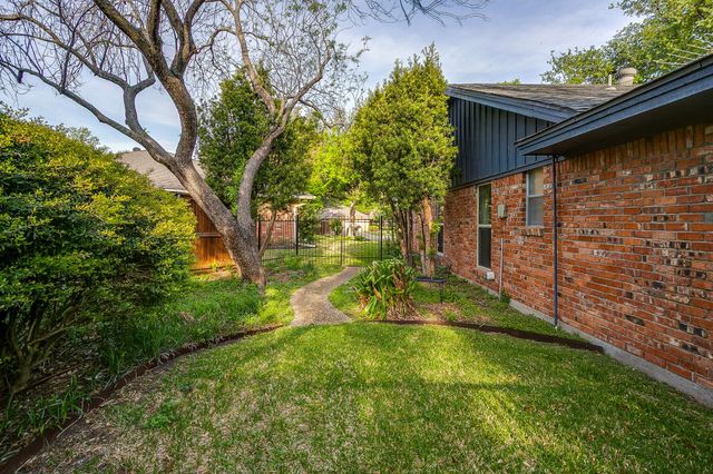 4650 Flat Rock Court, Fort Worth, TX 76132