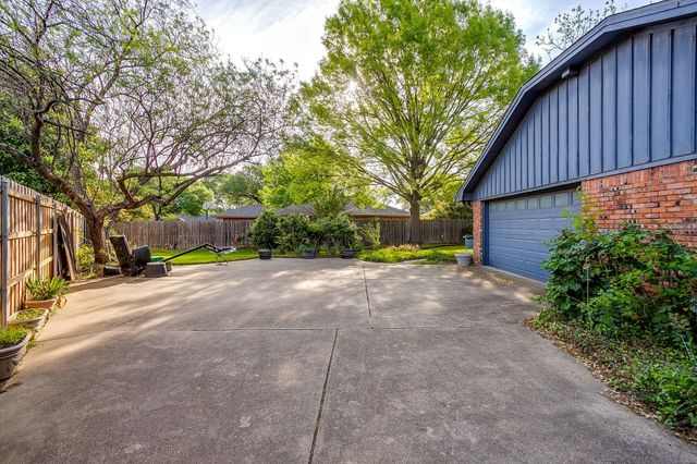 4650 Flat Rock Court, Fort Worth, TX 76132