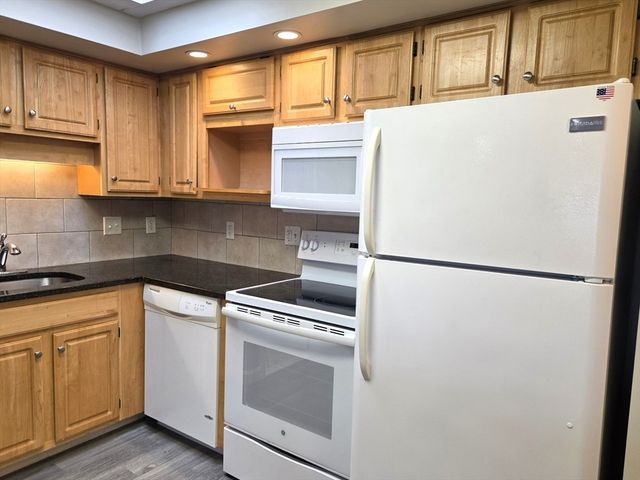 576 Washington Street 404, Weymouth, MA 02188