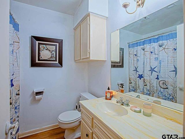 11291 County Rd 1232, Flint, TX 75762