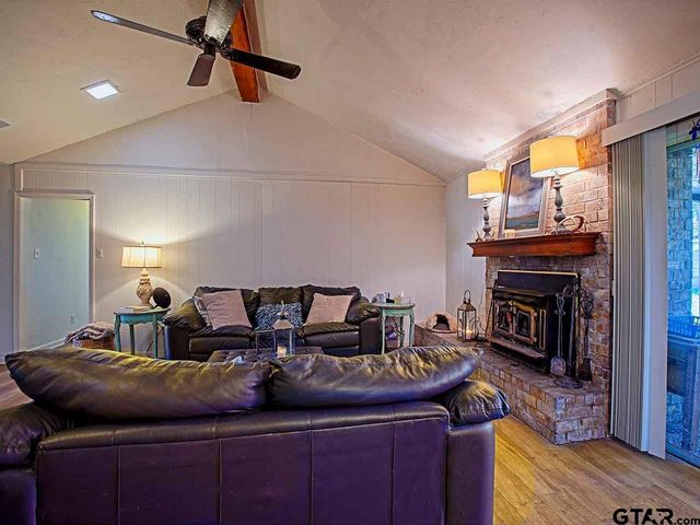 11291 County Rd 1232, Flint, TX 75762