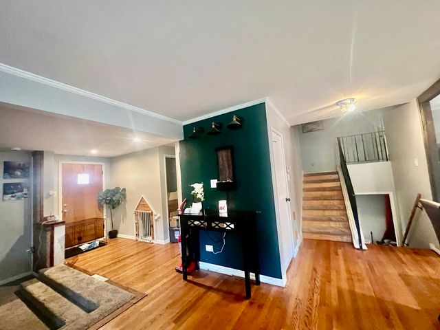 17308 Forestway Drive, East Hazel Crest, IL 60429