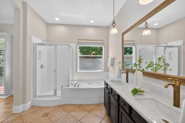 2624 Baybridge St, Sacramento, CA 95833