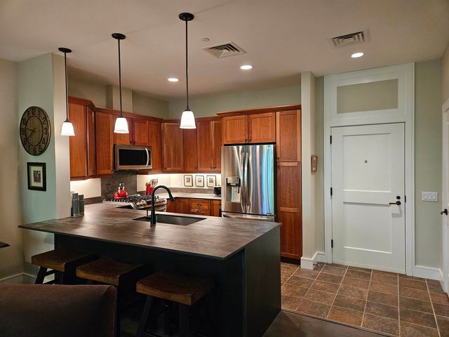 70 Maple St Unit 108, Middlebury, VT 05753