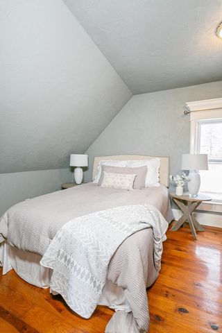 1424 E COLLEGE AVENUE, Appleton, WI 54915