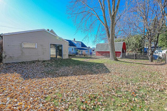 1424 E COLLEGE AVENUE, Appleton, WI 54915