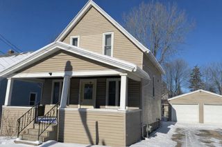 1424 E COLLEGE AVENUE, Appleton, WI 54915