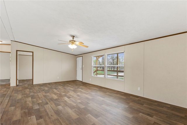 1014 Doe Run, Caldwell, TX 77836