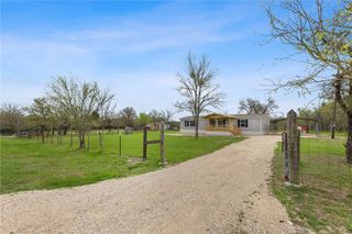 1014 Doe Run, Caldwell, TX 77836
