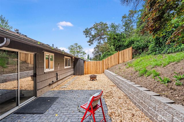 3224 Halverson Avenue, Bremerton, WA 98310
