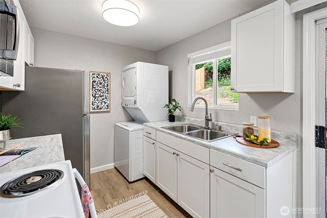 3224 Halverson Avenue, Bremerton, WA 98310