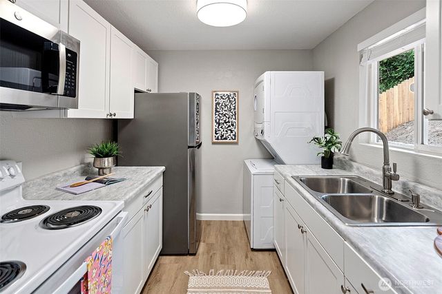 3224 Halverson Avenue, Bremerton, WA 98310