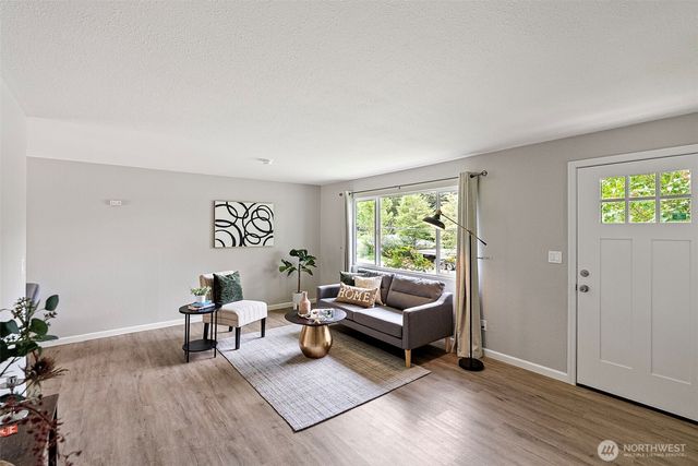 3224 Halverson Avenue, Bremerton, WA 98310