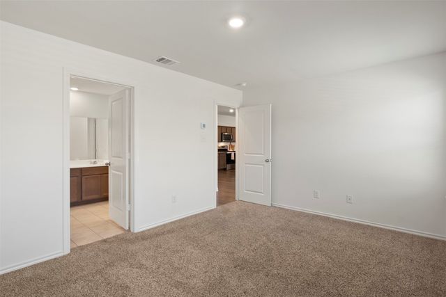 2004 Princeton Avenue, Farmersville, TX 75442