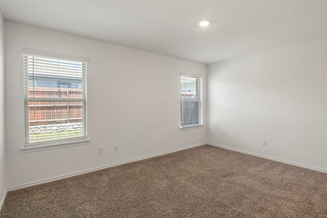 2004 Princeton Avenue, Farmersville, TX 75442