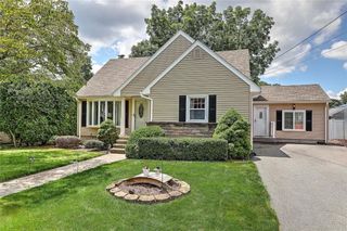 5 HIGH Street, Warwick, RI 02886