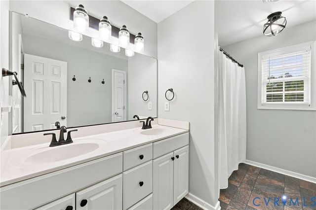 1159 Tillers Ridge Dr, Richmond, VA 23235