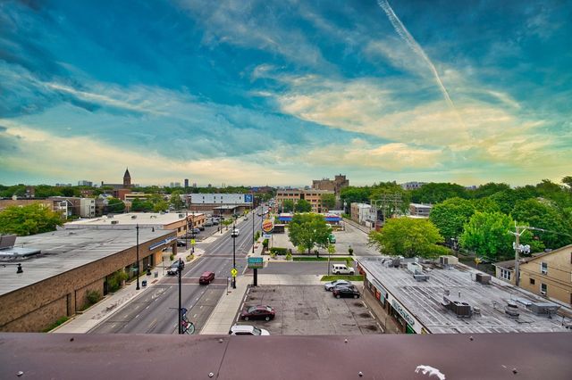 2515 W Lawrence Avenue 3W, Chicago, IL 60625