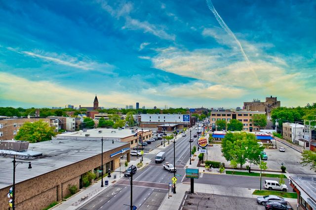2515 W Lawrence Avenue 3W, Chicago, IL 60625