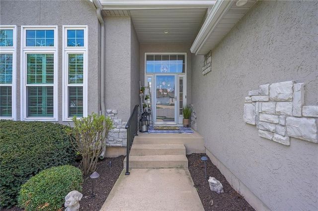 21911 W 120th Street, Olathe, KS 66061
