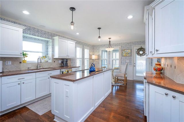21911 W 120th Street, Olathe, KS 66061