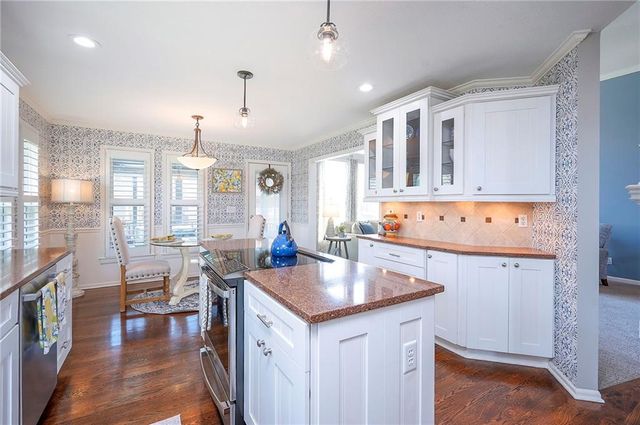21911 W 120th Street, Olathe, KS 66061