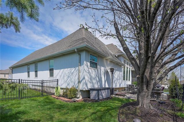 21911 W 120th Street, Olathe, KS 66061