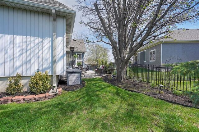 21911 W 120th Street, Olathe, KS 66061