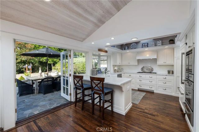 877 Sandcastle Drive, Corona Del Mar, CA 92625