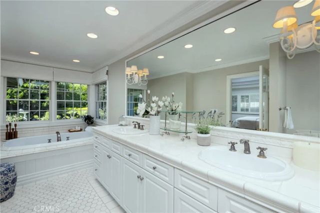 877 Sandcastle Drive, Corona Del Mar, CA 92625