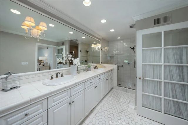 877 Sandcastle Drive, Corona Del Mar, CA 92625