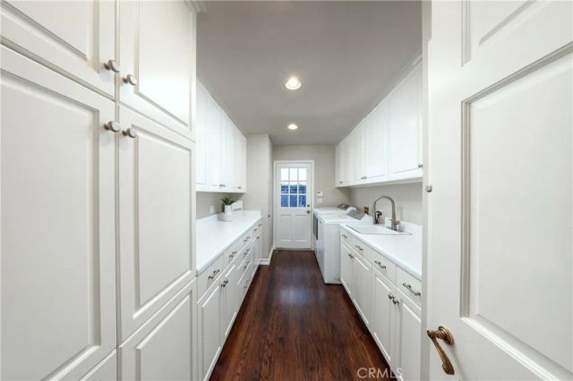 877 Sandcastle Drive, Corona Del Mar, CA 92625