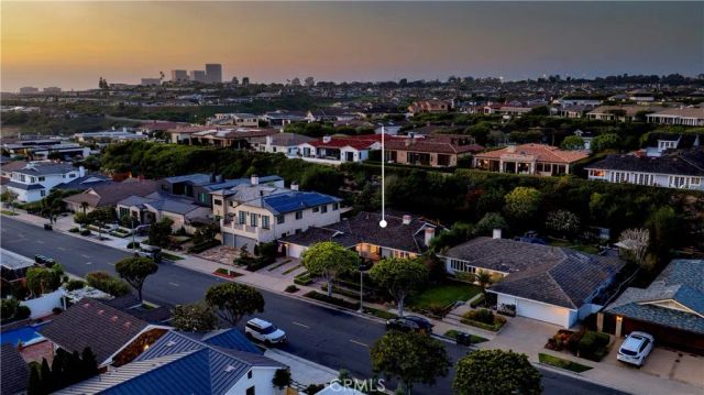 877 Sandcastle Drive, Corona Del Mar, CA 92625