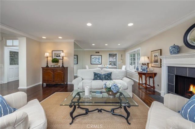 877 Sandcastle Drive, Corona Del Mar, CA 92625