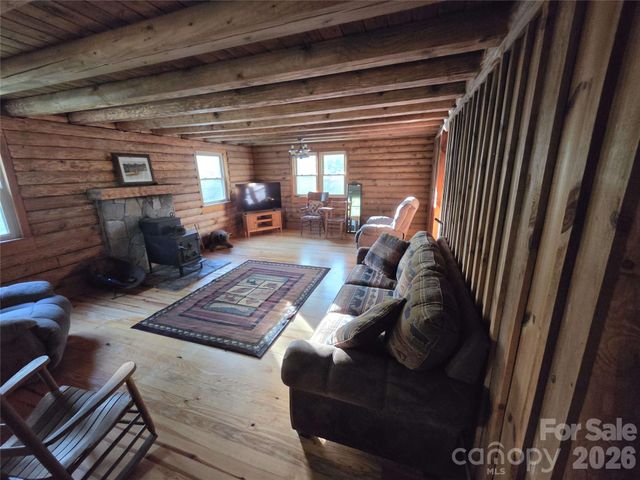 692 Buck Hill Road, Newland, NC 28657
