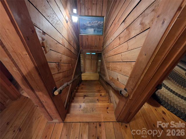 692 Buck Hill Road, Newland, NC 28657