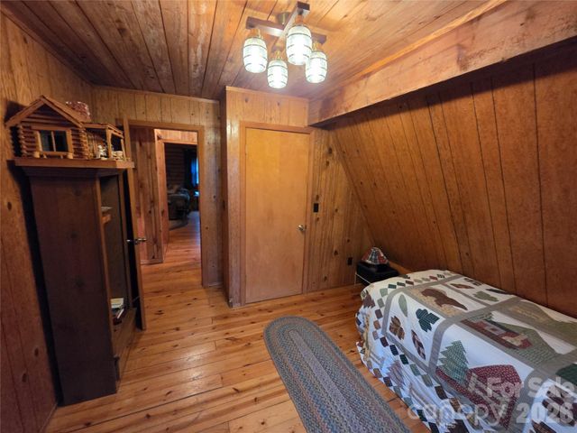 692 Buck Hill Road, Newland, NC 28657