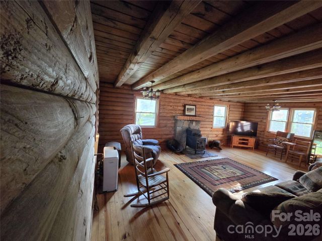 692 Buck Hill Road, Newland, NC 28657