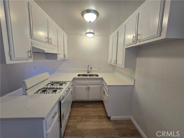 2718 Florida B, Huntington Beach, CA 92648