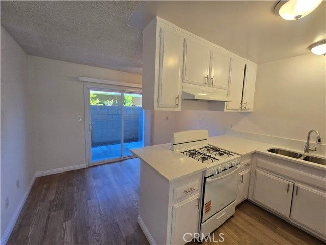 2718 Florida B, Huntington Beach, CA 92648