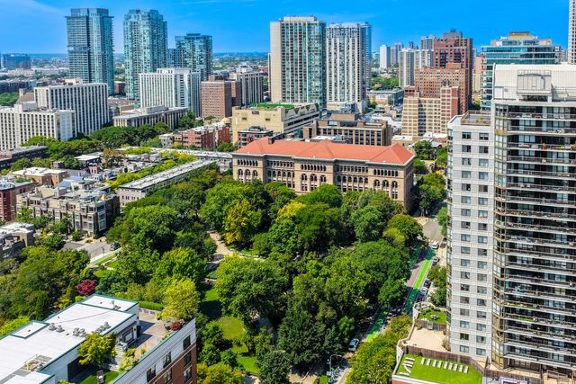 111 W Maple Street 3402-3404, Chicago, IL 60610
