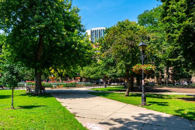 111 W Maple Street 3402-3404, Chicago, IL 60610