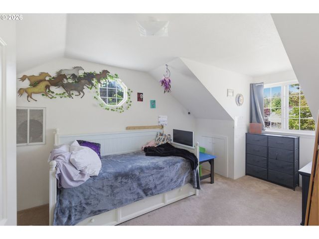 515 Nw DIMMICK St, Grants Pass, OR 97526