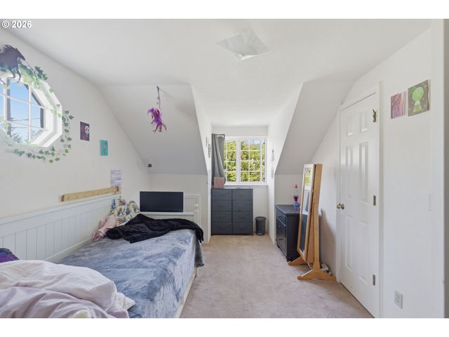 515 Nw DIMMICK St, Grants Pass, OR 97526