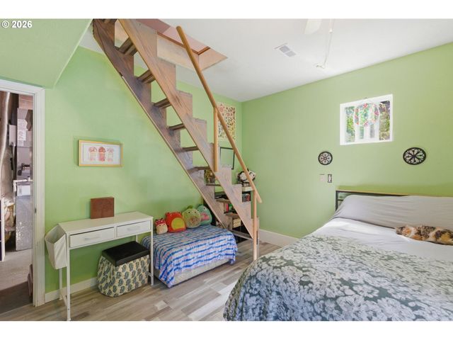 515 Nw DIMMICK St, Grants Pass, OR 97526